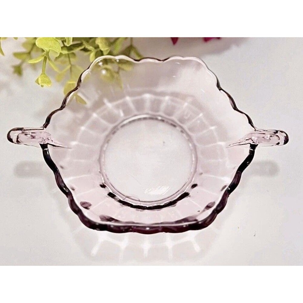 Vintage Anchor Hocking Lavender Purple Glass Handled Candy Trinket Dish
